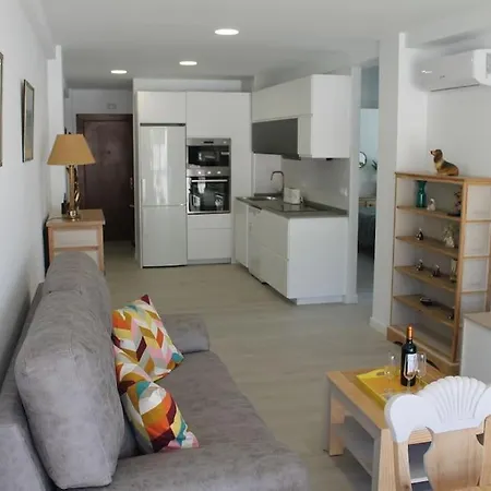 Luminoso Y Reformado En Apartamento Nerja