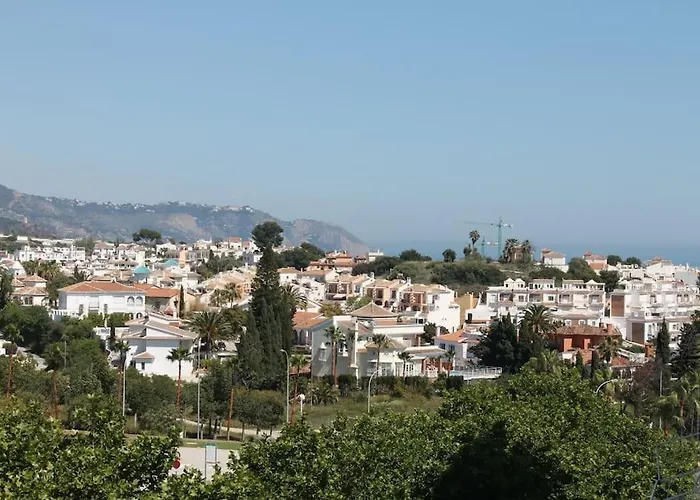 Lägenhet Luminoso Y Reformado En Nerja